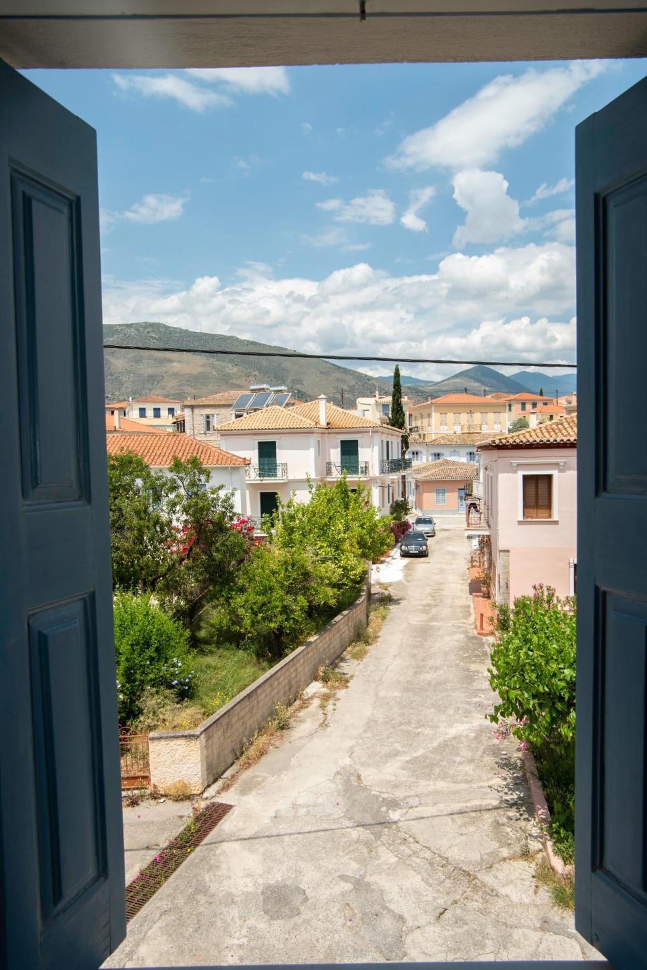 Hotel Argo Galaxidi Exterior foto