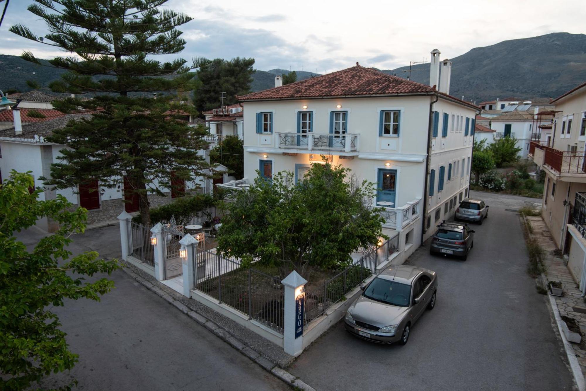 Hotel Argo Galaxidi Exterior foto
