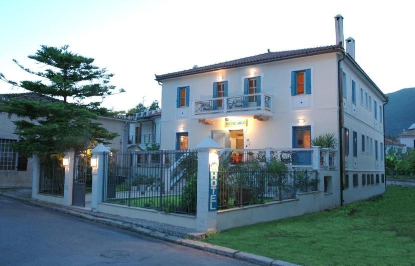 Hotel Argo Galaxidi Exterior foto